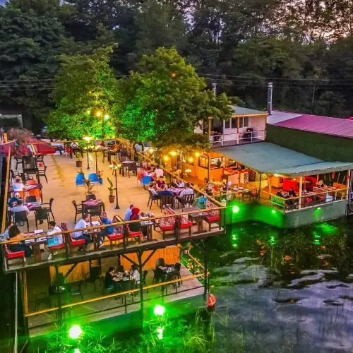 Shopping la Istanbul și Festivalul lalelelor preț 200 euro
