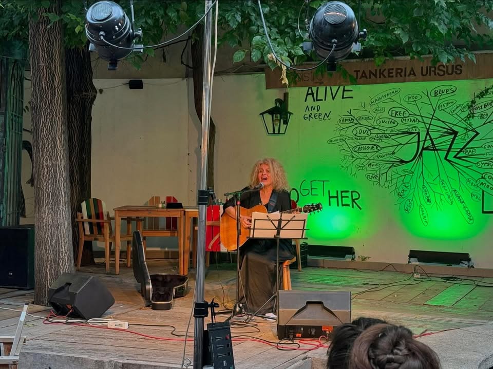 Maria Răducanu live in the Green Hours garden